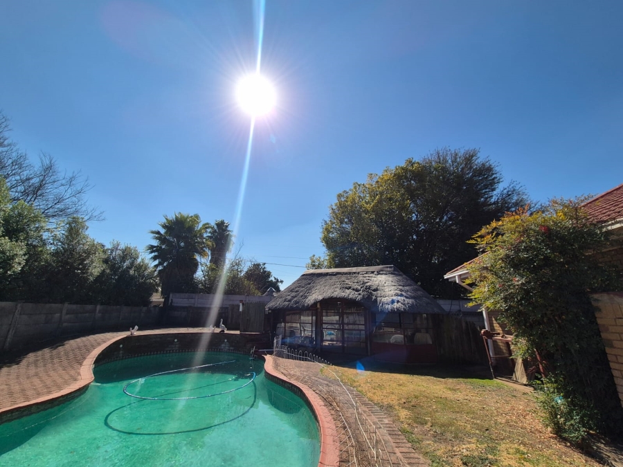 4 Bedroom Property for Sale in Bishops Bay Free State